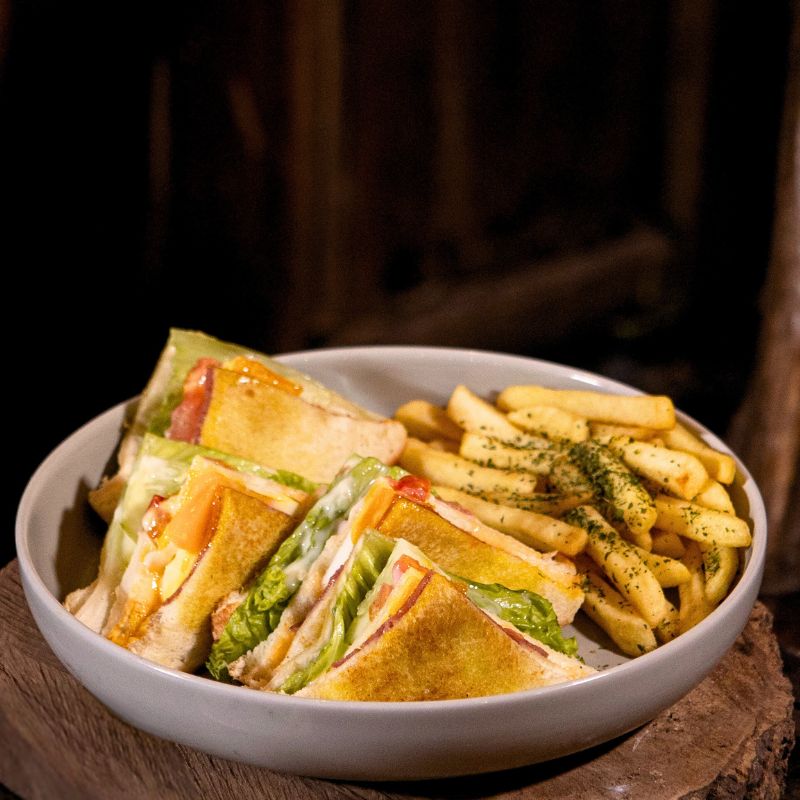 CLUB SANDWICH